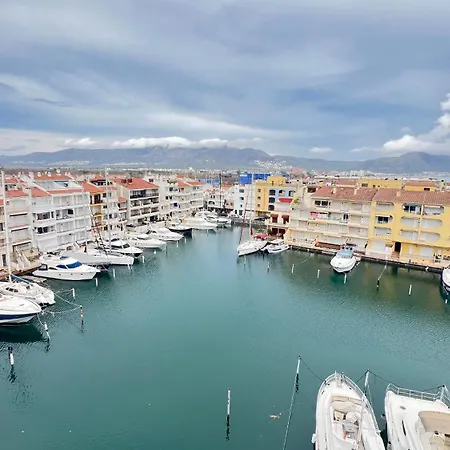 C Frente Al Canal Con Terraza Empuriabrava