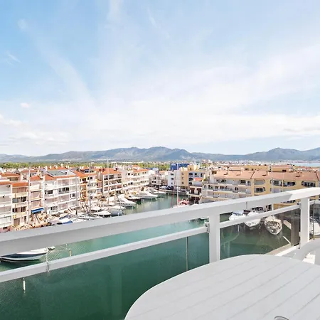 Apartman C Frente Al Canal Con Terraza *